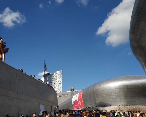 Сеульская неделя моды 2019fw Тондэмун Дизайн Плаза