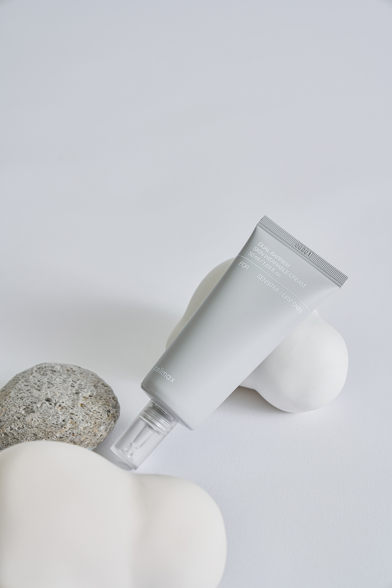 SKIN WEARABLE CREAM 06