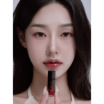 dinto-lip blur-main1